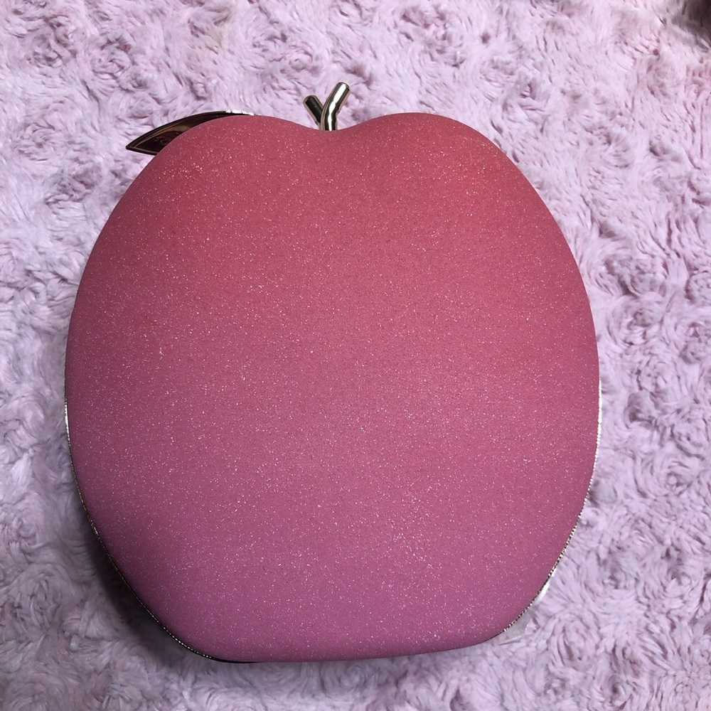 Too faced peach clutch